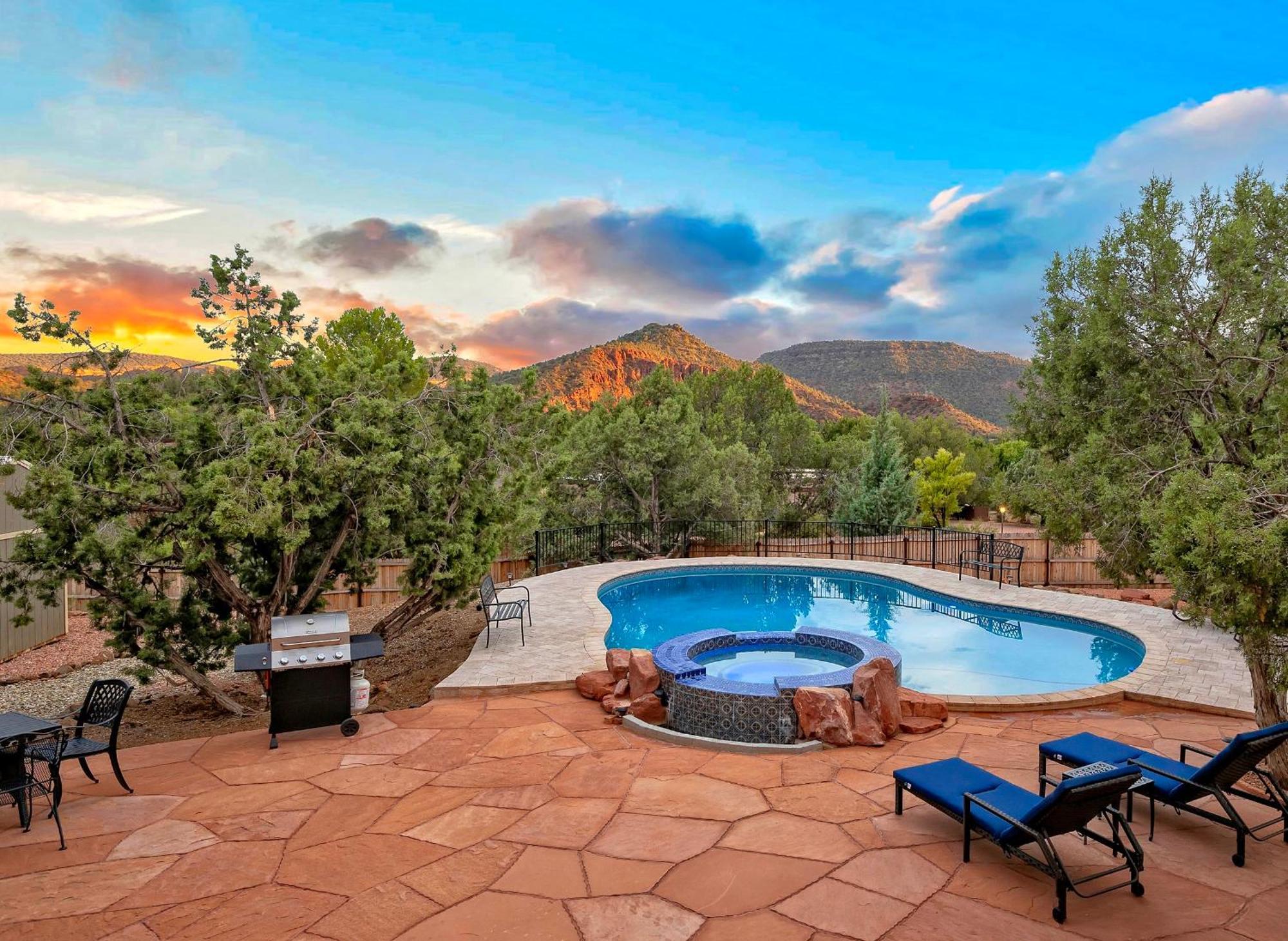 Sedona'S Paradise Found, Saltwater Pool And Hot Tub, Private Oasis! 외부 사진